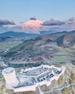 Castello di Bominaco dall’alto