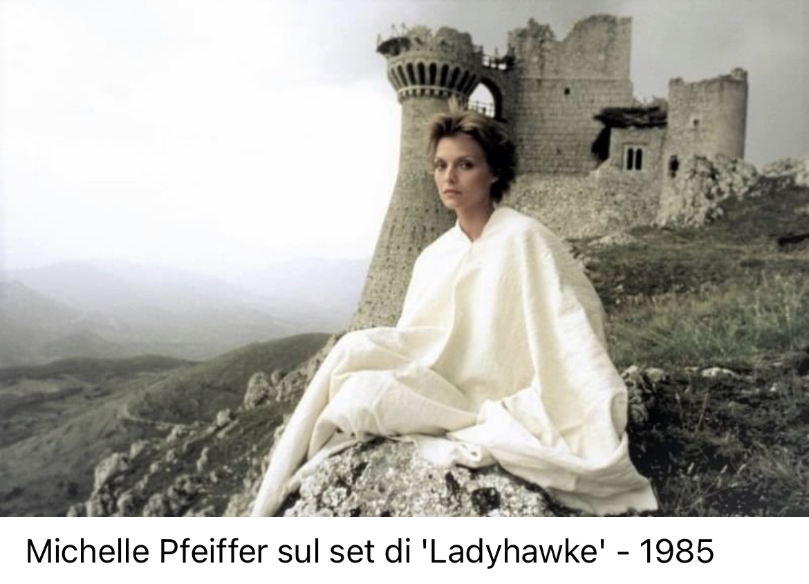 Michelle Pfeiffer sul set di Ladyhawke - 1985